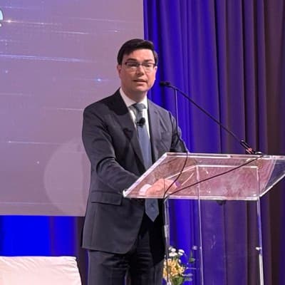 CIA employees will get AI 'coworkers'—and eventually run teams of AI agents, deputy says