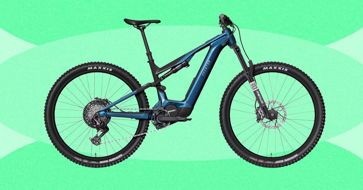 I Did Not Catch Air on the Aventon Current Electric Mountain Bike, but I Could Have